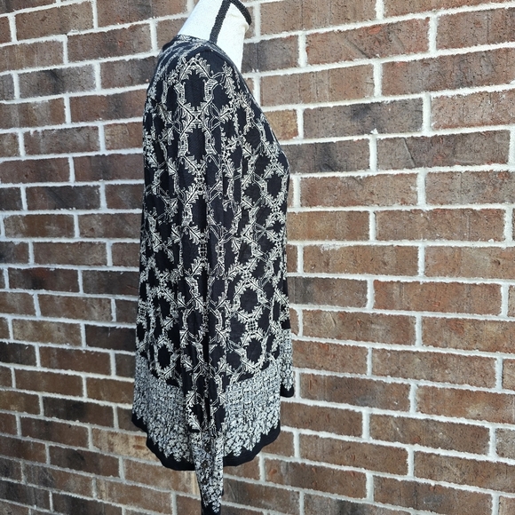 Lucky Brand Patterned Blouse - Picture 4 of 10